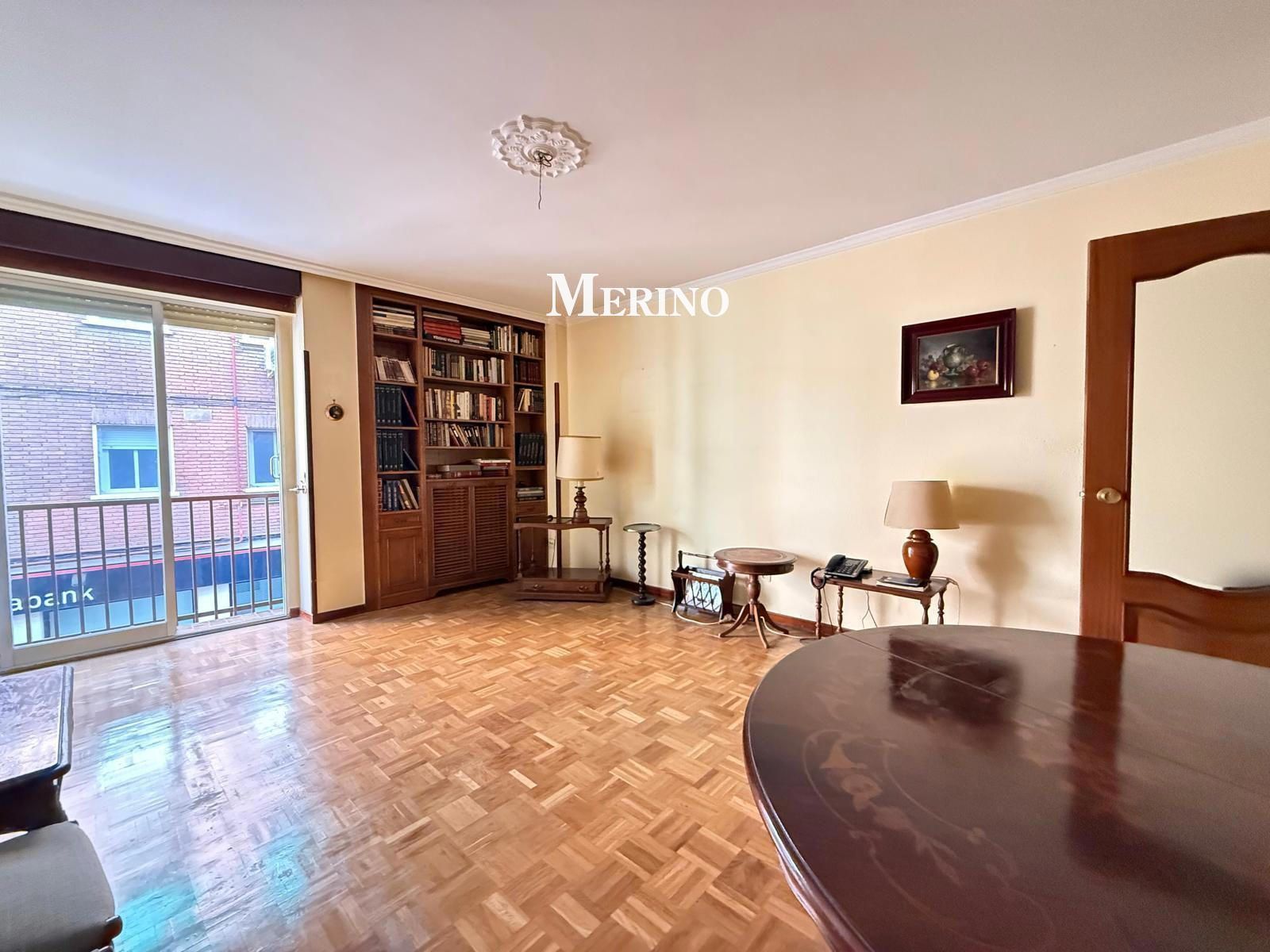 Piso en venta Madrid. Ref: 2333. Merino Inmobiliaira