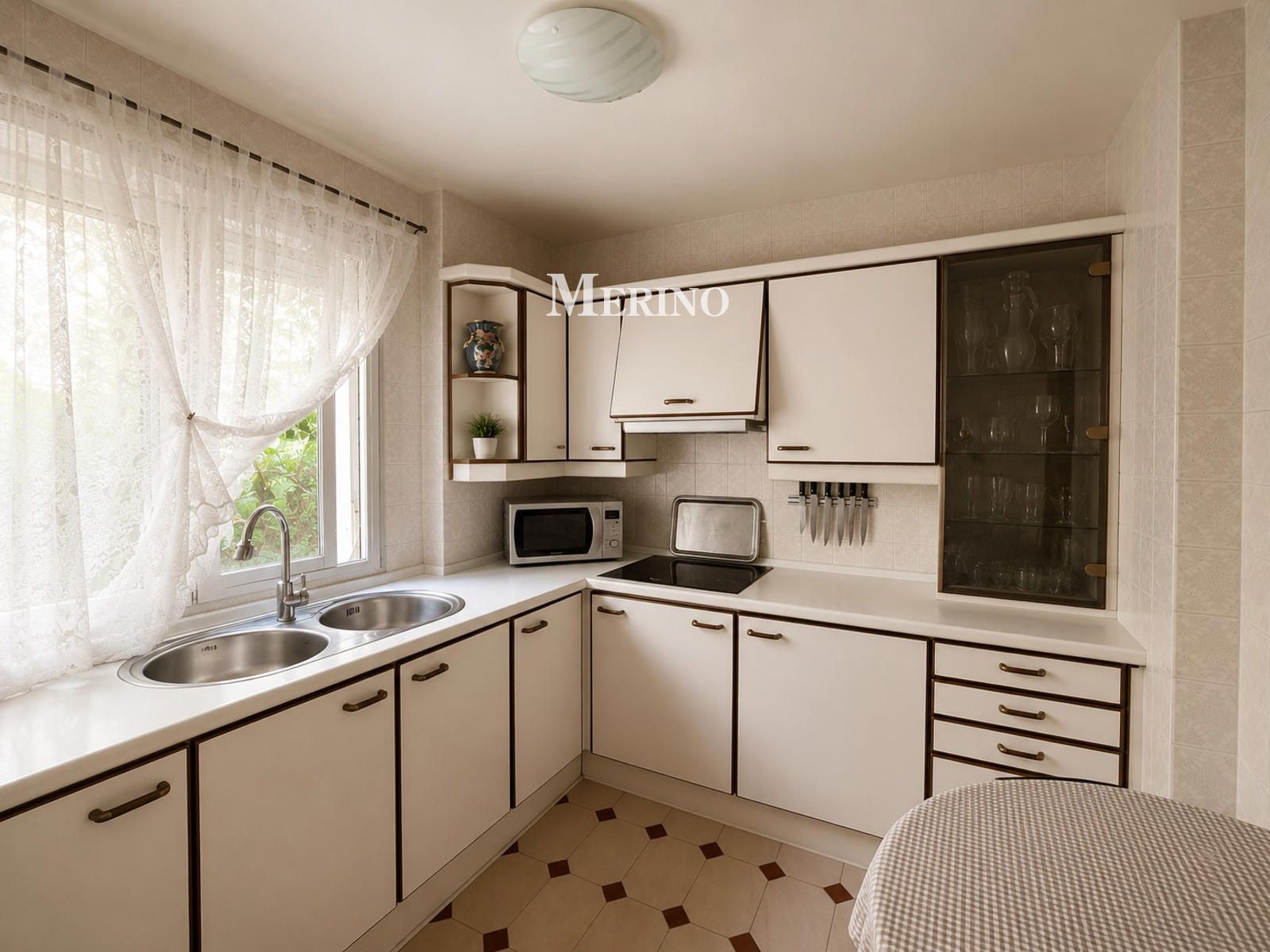 Piso en venta Madrid. Ref: 2448. Merino Inmobiliaria