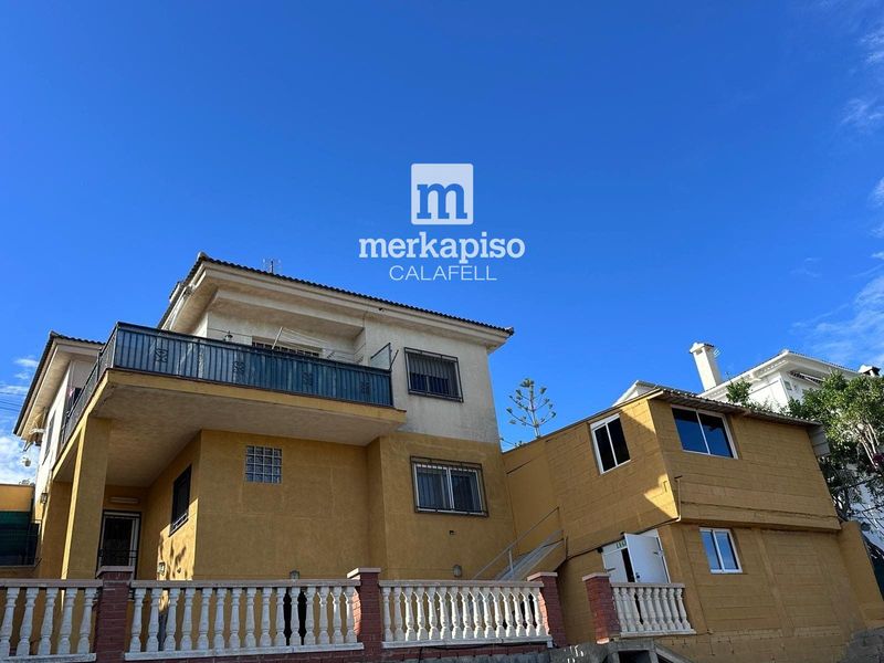 Chalet Independiente en venta Segur De Calafell, Tarragona. Ref: 2583. Merkapiso Calafell