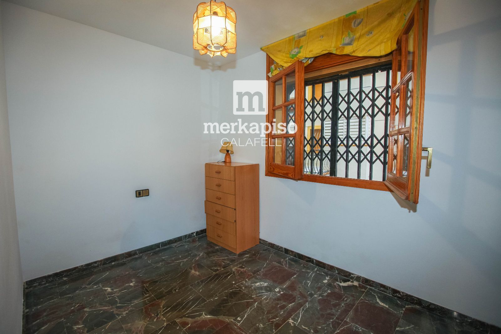 Habitación vacía - Calafell: piso de 3 habitaciones, piscina y garaje