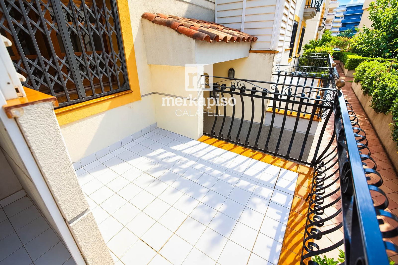 Terraza - Calafell: piso de 3 habitaciones, piscina y garaje
