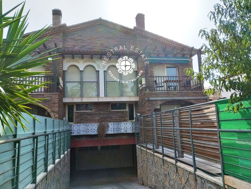 Townhouse for sale Cambrils, Tarragona. Ref: 1313. Mestral Estate