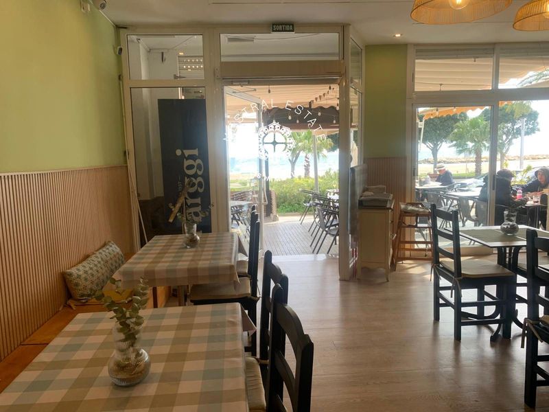 Local Comercial en traspaso Cambrils, Tarragona. Ref: 1484. Mestral Estate
