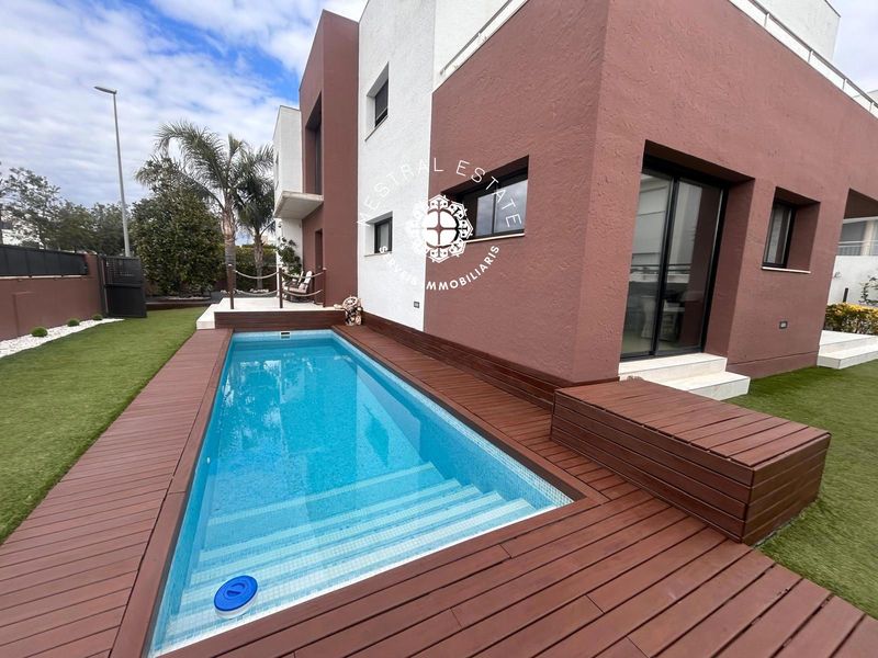 Chalet Independiente en venta Cambrils, Tarragona. Ref: 1776. Mestral Estate