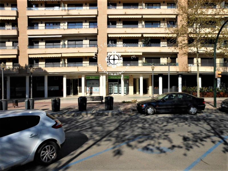 Local Comercial en lloguer Cambrils, Tarragona. Ref: 1797. Mestral Estate