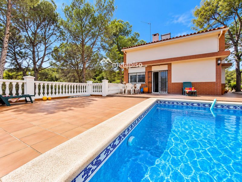 Chalet Independiente en venta Calafell, Tarragona. Ref: 3341. Metapiso