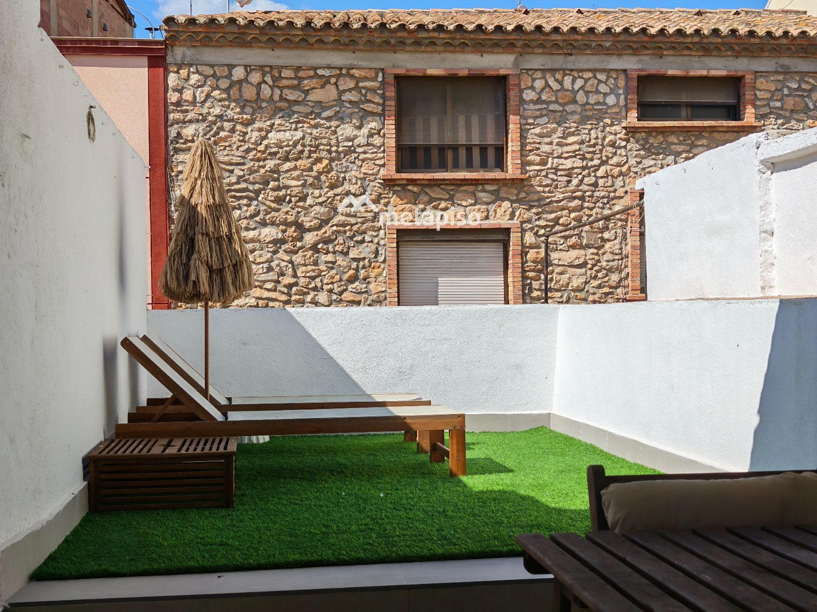 Casa de pueblo totalmente reformada con gran terraza en el corazón de El Vendrell - Foto 2