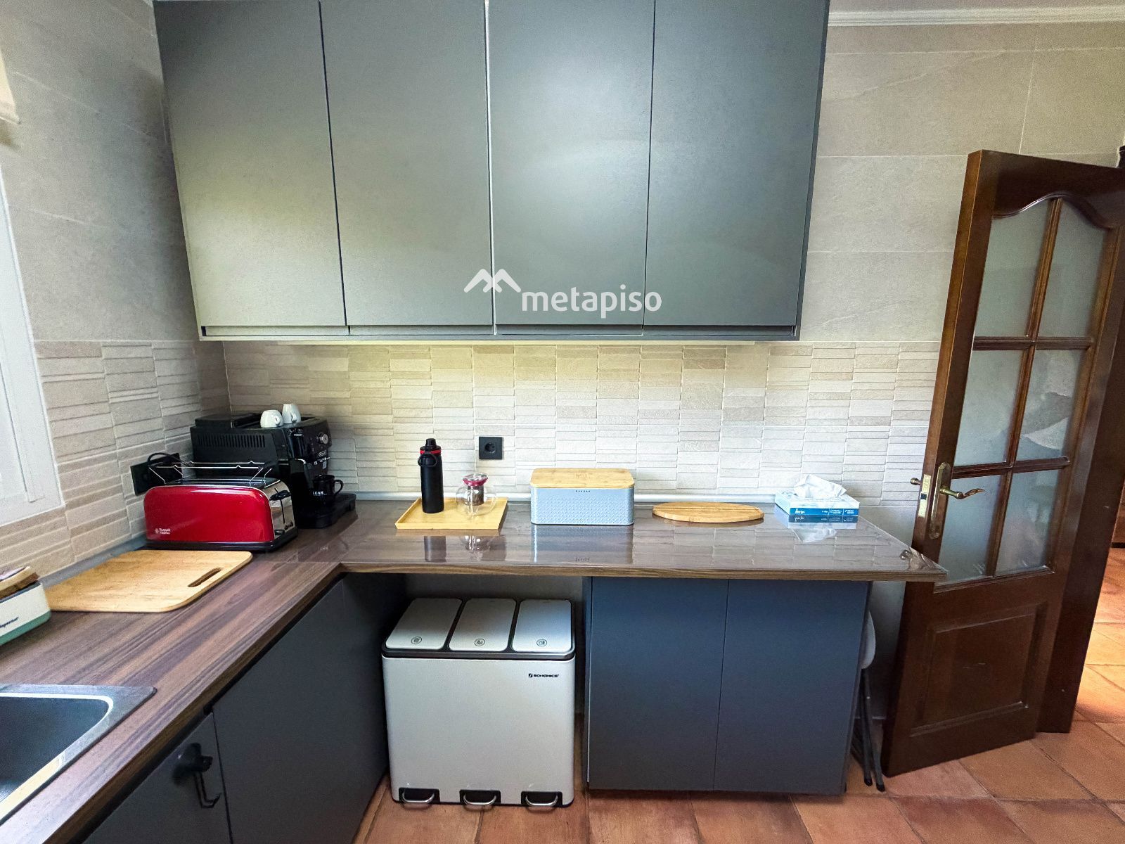 Cocina - Chalet de 6 hab. con piscina y placas solares