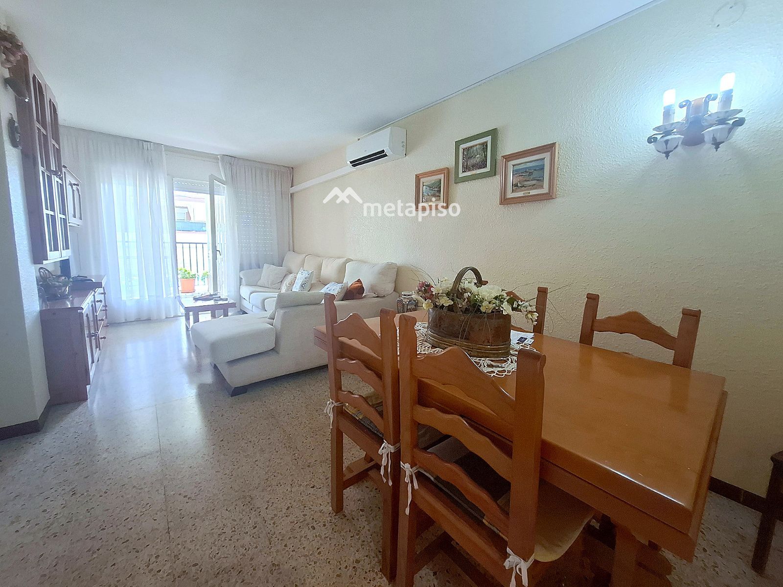 Piso de 3 dormitorios con terraza y piscina cerca del mar en Segur de Calafell - Foto 9