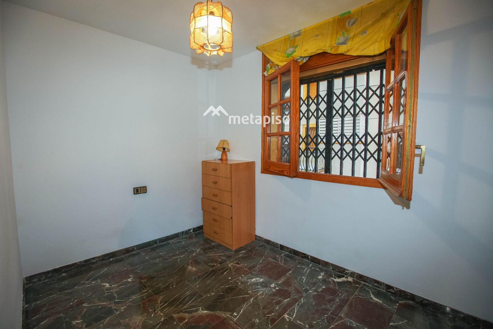 Habitación vacía - Calafell: piso de 3 habitaciones, piscina y garaje