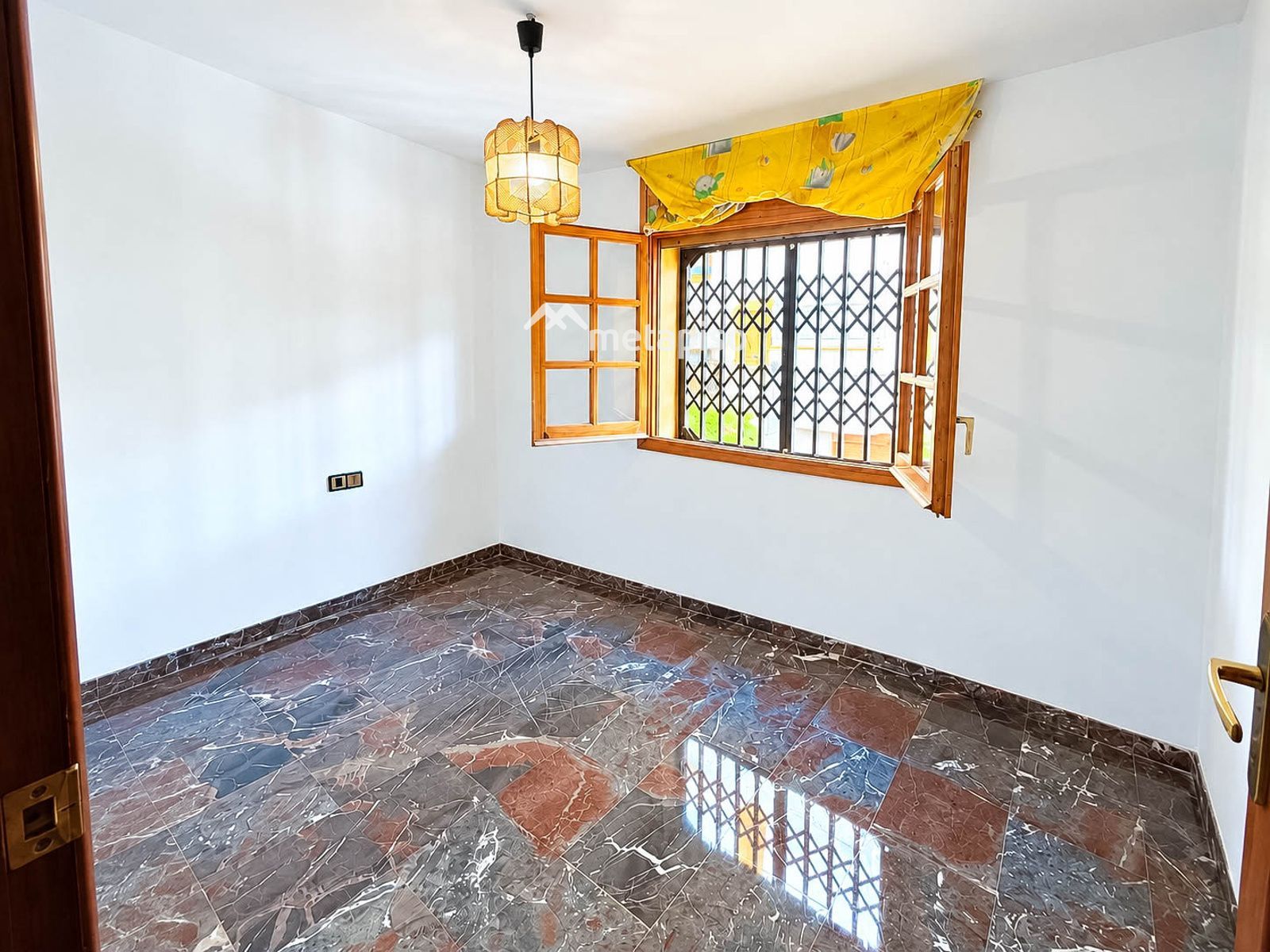 Habitación - Calafell: piso de 3 habitaciones, piscina y garaje