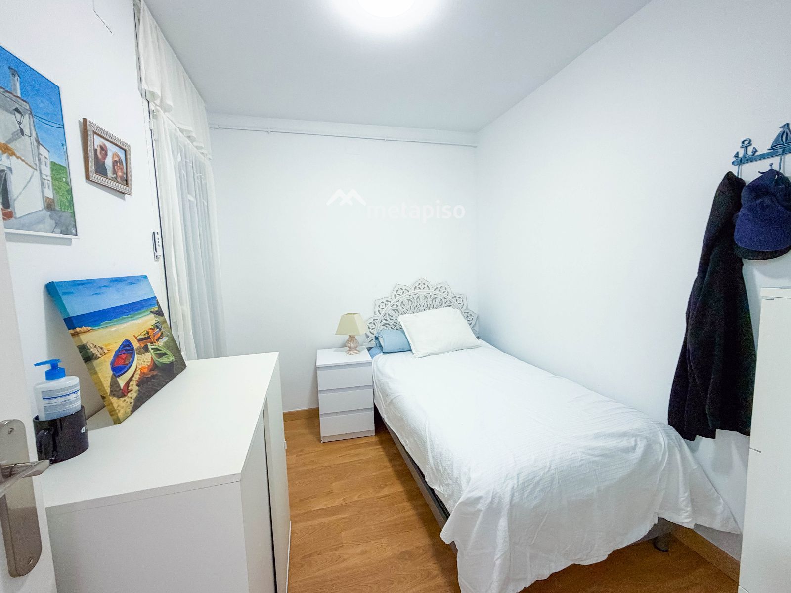Habitación - Calafell: piso con terraza, garaje y gran trastero