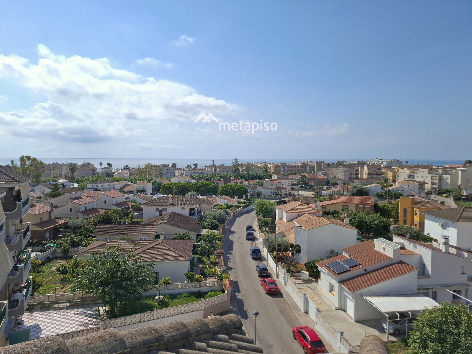 Piso luminoso con terraza al sur y parking a 400 metros de la playa en Cunit - Foto 34