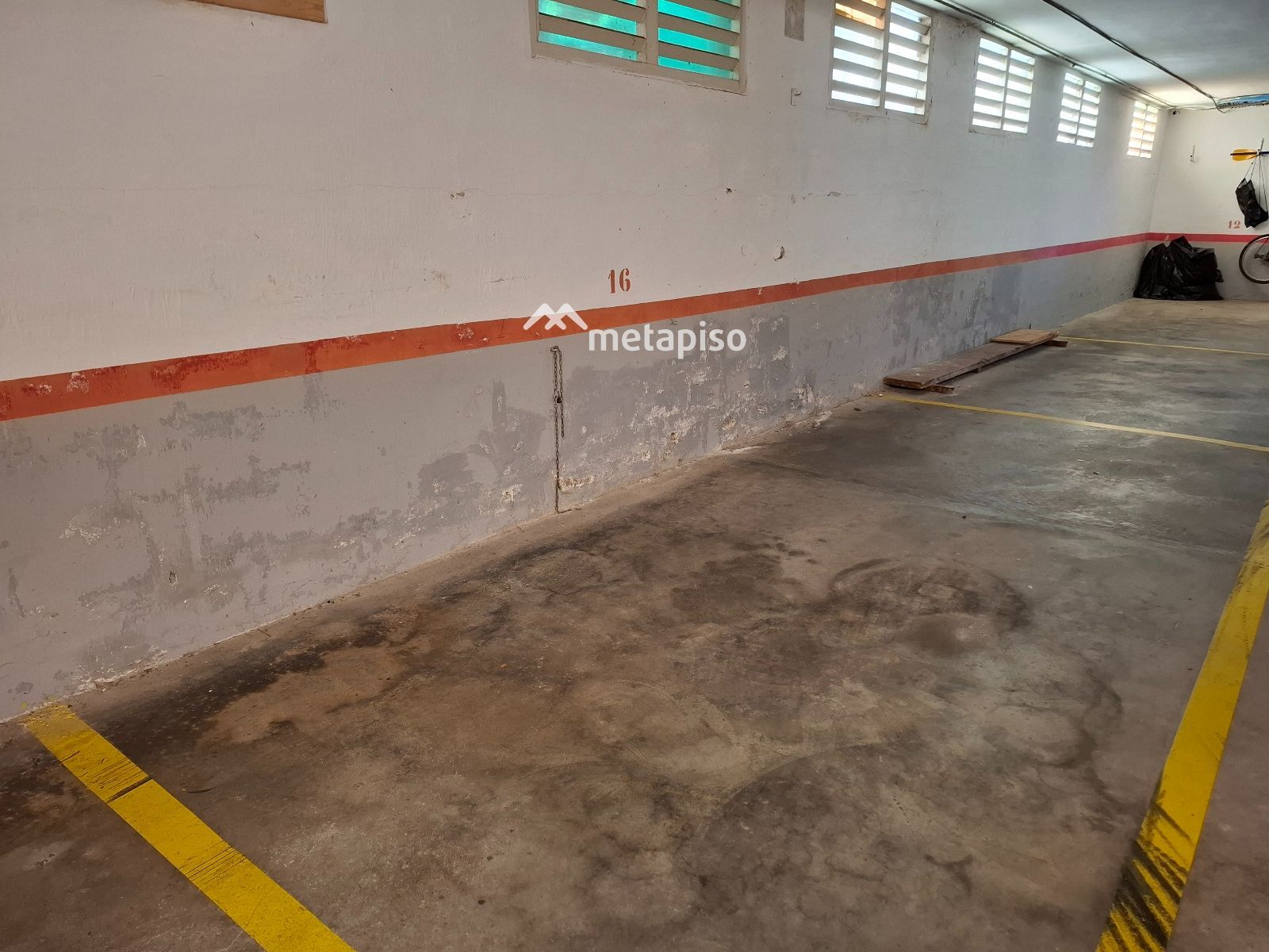 Piso luminoso con terraza al sur y parking a 400 metros de la playa en Cunit - Foto 43