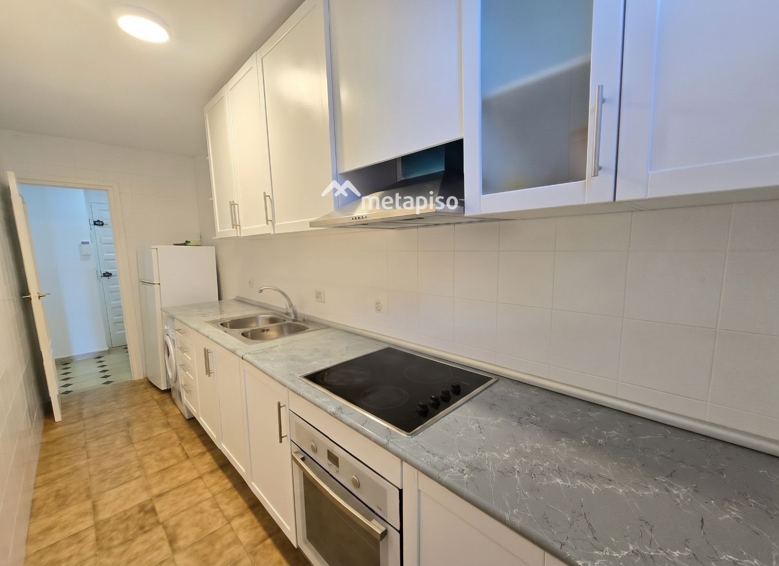 ¡Piso exterior muy luminoso y listo para entrar a vivir! - Foto 4