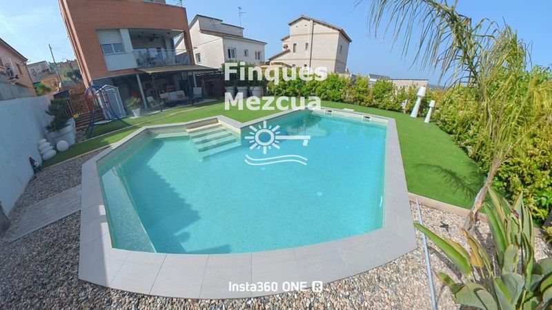 Chalet Independiente en venta El Vendrell, Tarragona. Ref: 1643. FINQUES MEZCUA