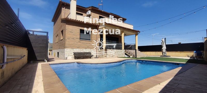 Chalet Independiente en venta Albinyana, Tarragona. Ref: 1750. FINQUES MEZCUA