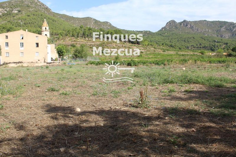 Parcela en venta El Montmell, Tarragona. Ref: 1753. FINQUES MEZCUA