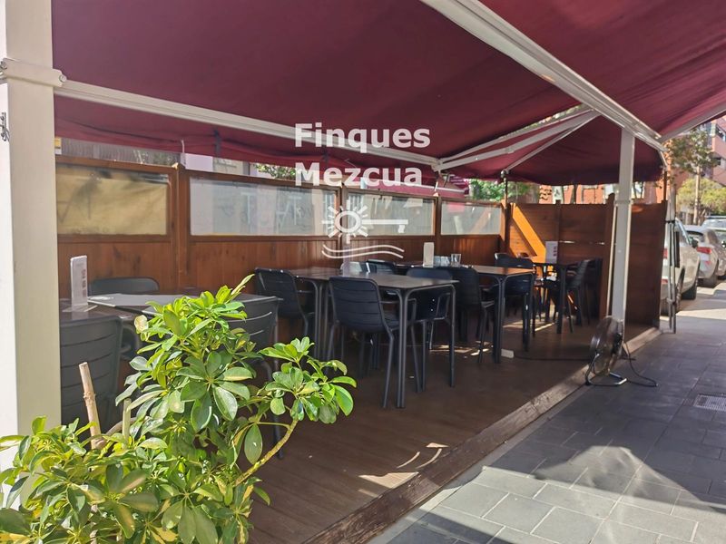 Local Comercial en venta Castelldefels, Barcelona. Ref: 1809. FINQUES MEZCUA