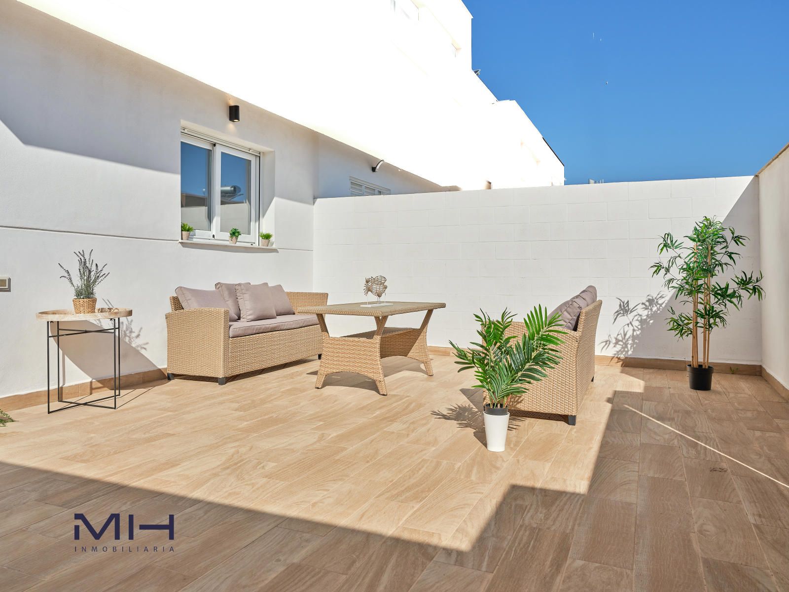 Dúplex en venta Sanlúcar de Barrameda, Cádiz. Ref: 6393. MH Inmobiliaria