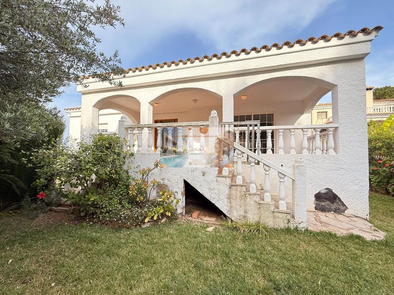 Chalet Independiente en venta Oropesa/Oropesa Del Mar, Castellón. Ref: 1345. MJ&A Inmobiliaria Consultores Y Asesores Inmobiliarios