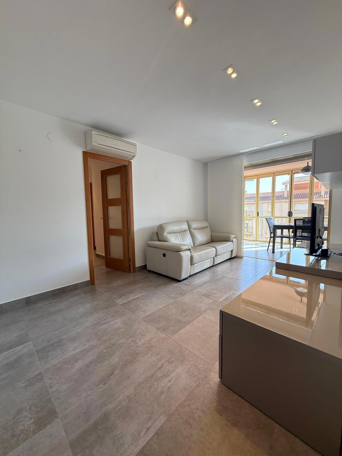 Piso en alquiler en Benicàssim, Castelló 12/35