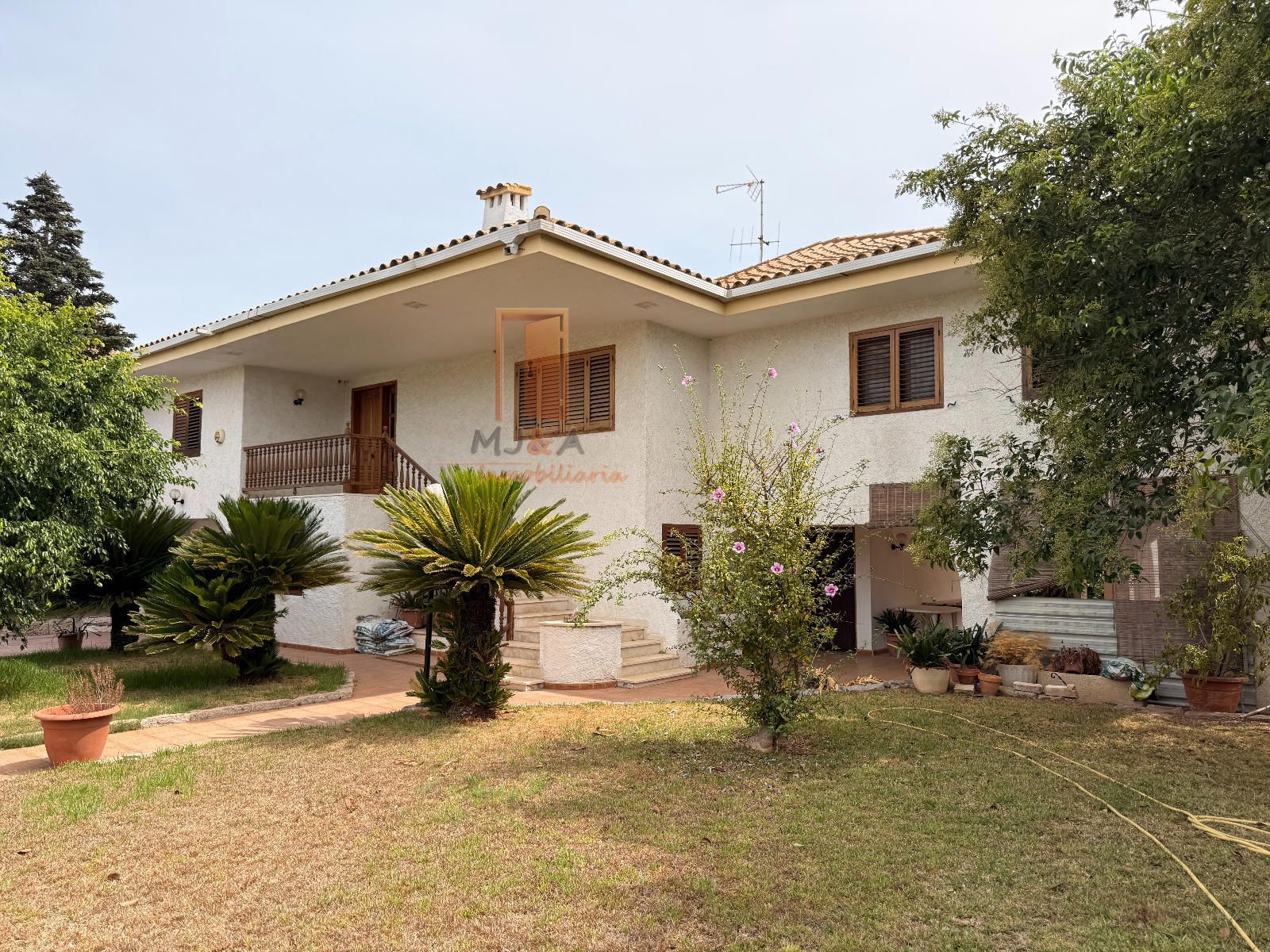 VILLA INDIVIDUAL EN ZONA GOLF A 3 MINUTOS DE LA PLAYA - Foto 2