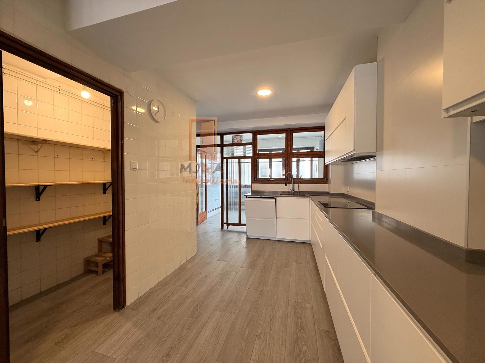 PISO EN EL MISMO CENTRO DE CASTELLON, SEMIRREFORMADO, Ideal familias, especial inversores. - Foto 16