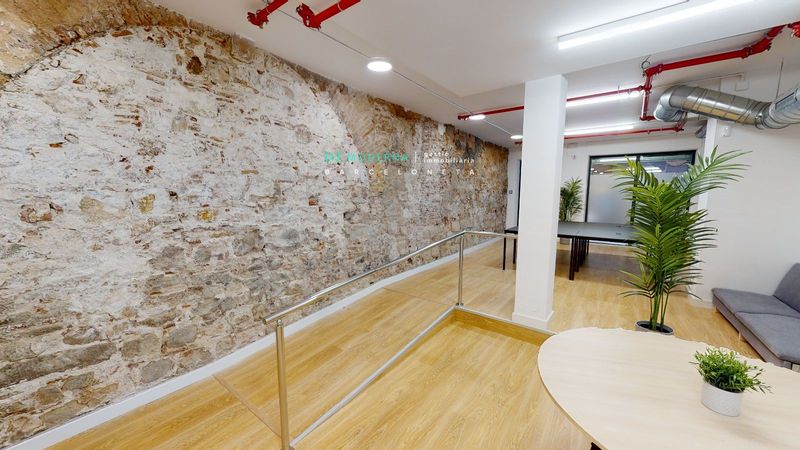 Local Comercial en alquiler Barcelona. Ref: 1054. Moderna gestió immobiliària