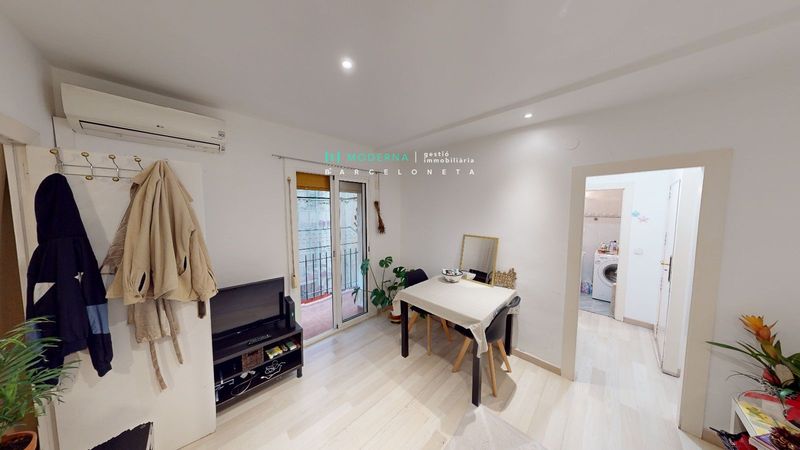 Piso en venta Barcelona. Ref: 1072. Moderna gestió immobiliària