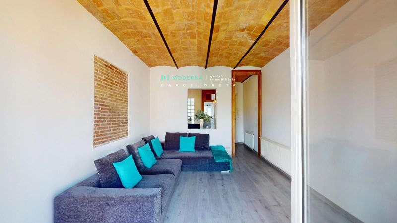 Piso en venta Barcelona. Ref: 1122. Moderna gestió immobiliària