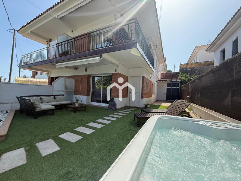 Xalet Independent en venda Premià de Dalt, Barcelona. Ref: 3088. Monmaresme