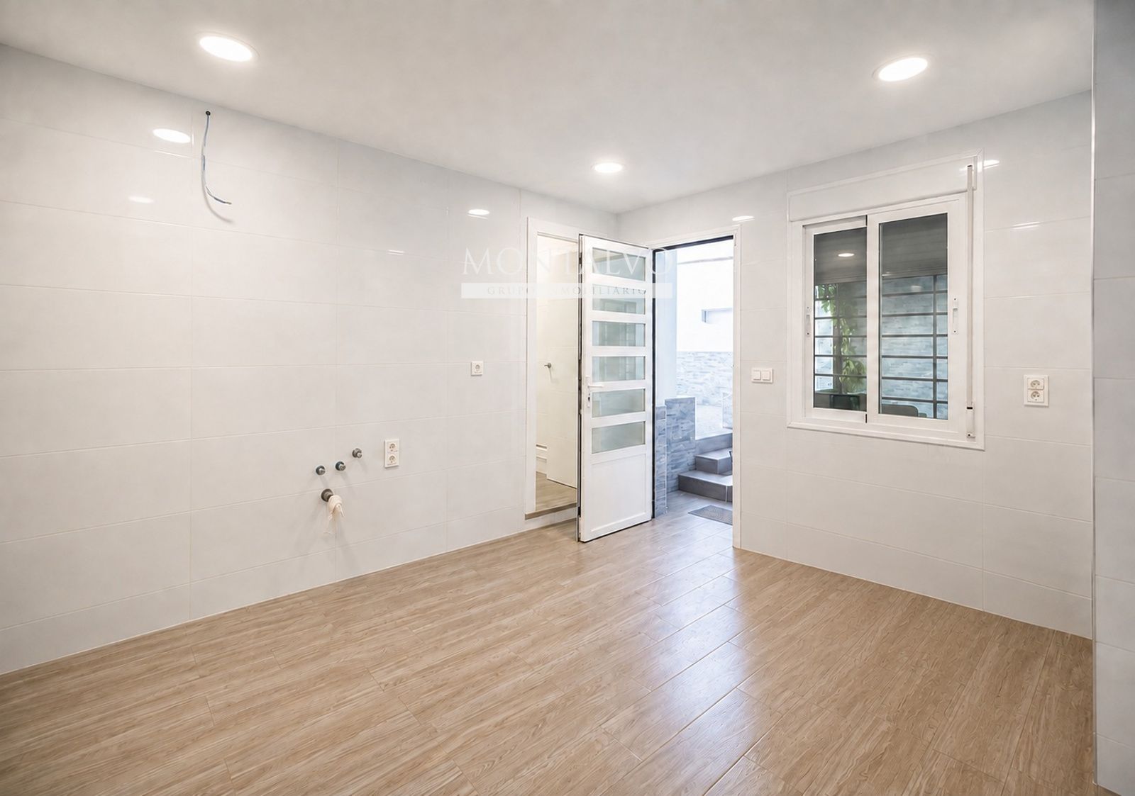 COCINA - Oasis en Casanueva: Planta baja con piscina