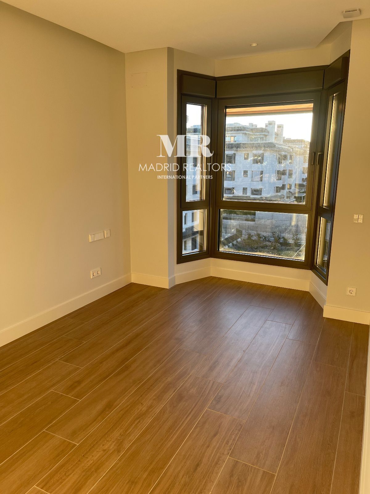 pisos en alcobendas · arroyo-de-la-vega 1000000€