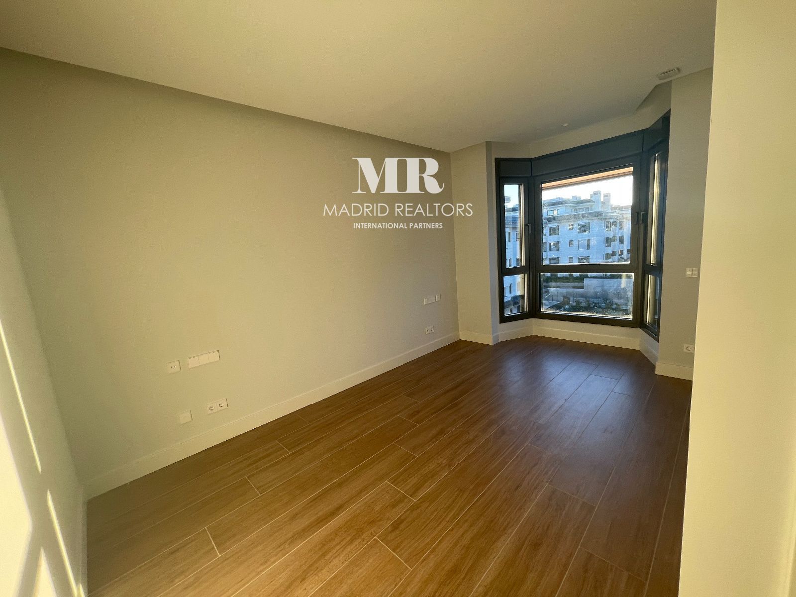 pisos en alcobendas · arroyo-de-la-vega 1000000€