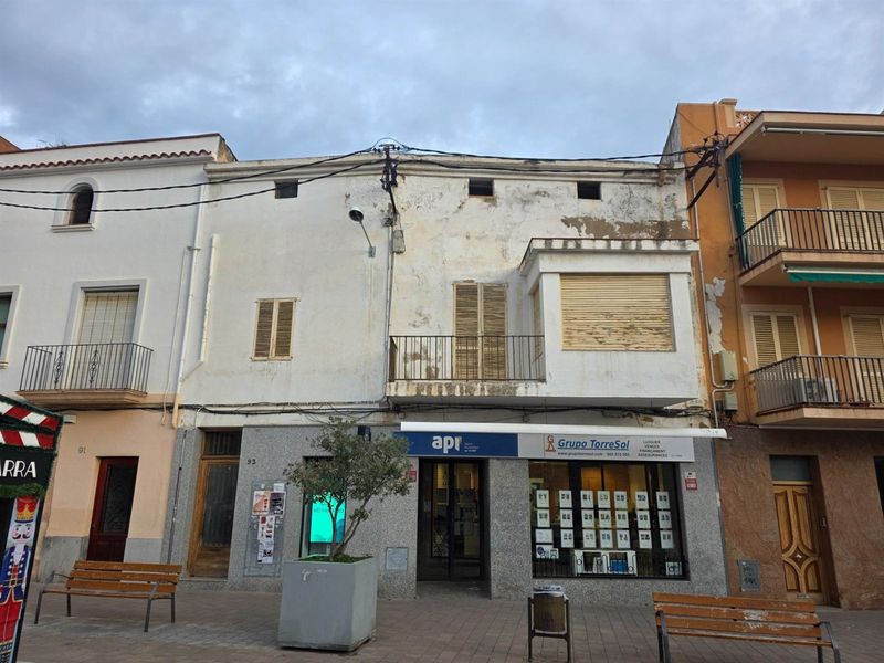 Edificio Singular en venta Torredembarra, Tarragona. Ref: 2187. Mundoglobal