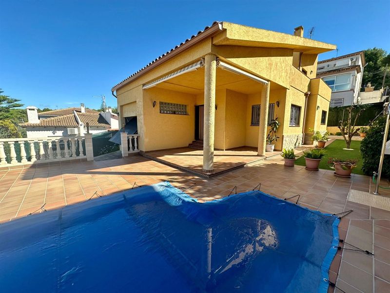 Chalet Independiente en venta El Vendrell, Tarragona. Ref: 2552. Mundoglobal