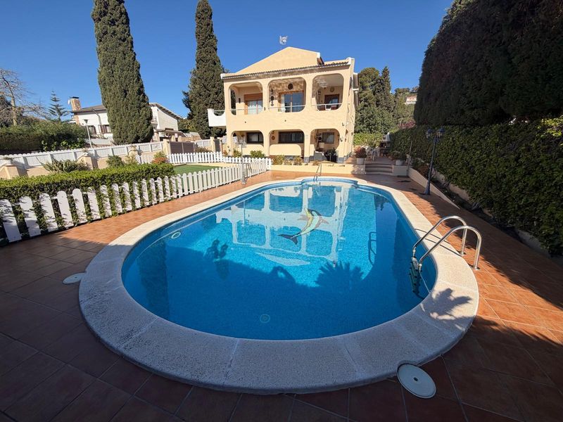 Chalet Independiente en venta El Vendrell, Tarragona. Ref: 2562. Mundoglobal