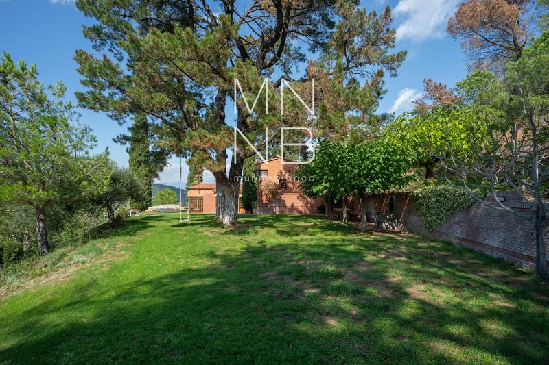 Detached Villa for rent Orrius, Barcelona. Ref: 1303. Munne Blanco