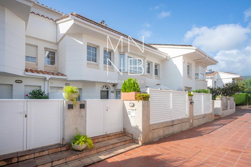 Adosado en venta Premiá de Mar, Barcelona. Ref: 1364. Munne Blanco