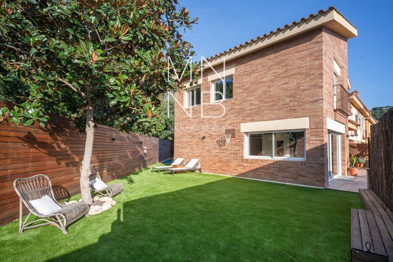 Chalet Independiente en venta Sant Andreu de Llavaneres, Barcelona. Ref: 1365. Munne Blanco