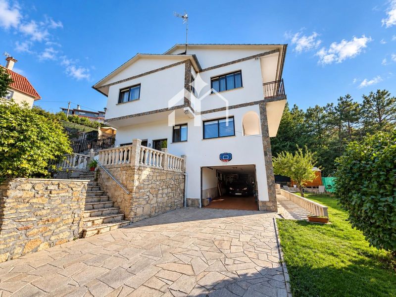Chalet Independiente en venta Cangas, Pontevedra. Ref: 1205. Mirai
