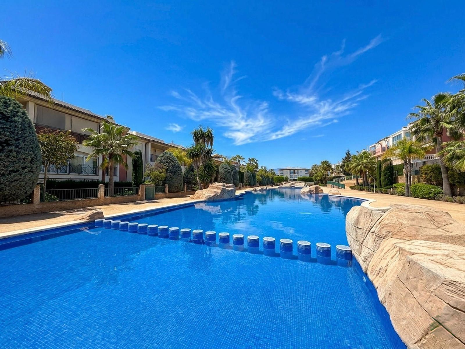 Ático Luminoso con Piscina, Parking y Terrazas en Es Caülls