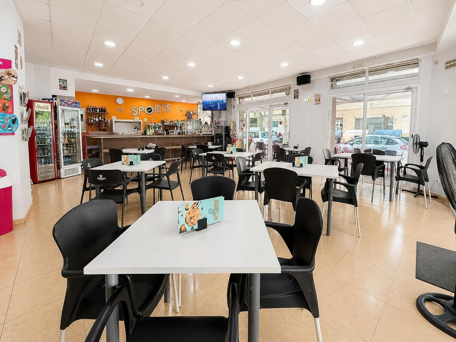 Geräumige Restaurant mit privaten Terrassen in Ciudad Jardín