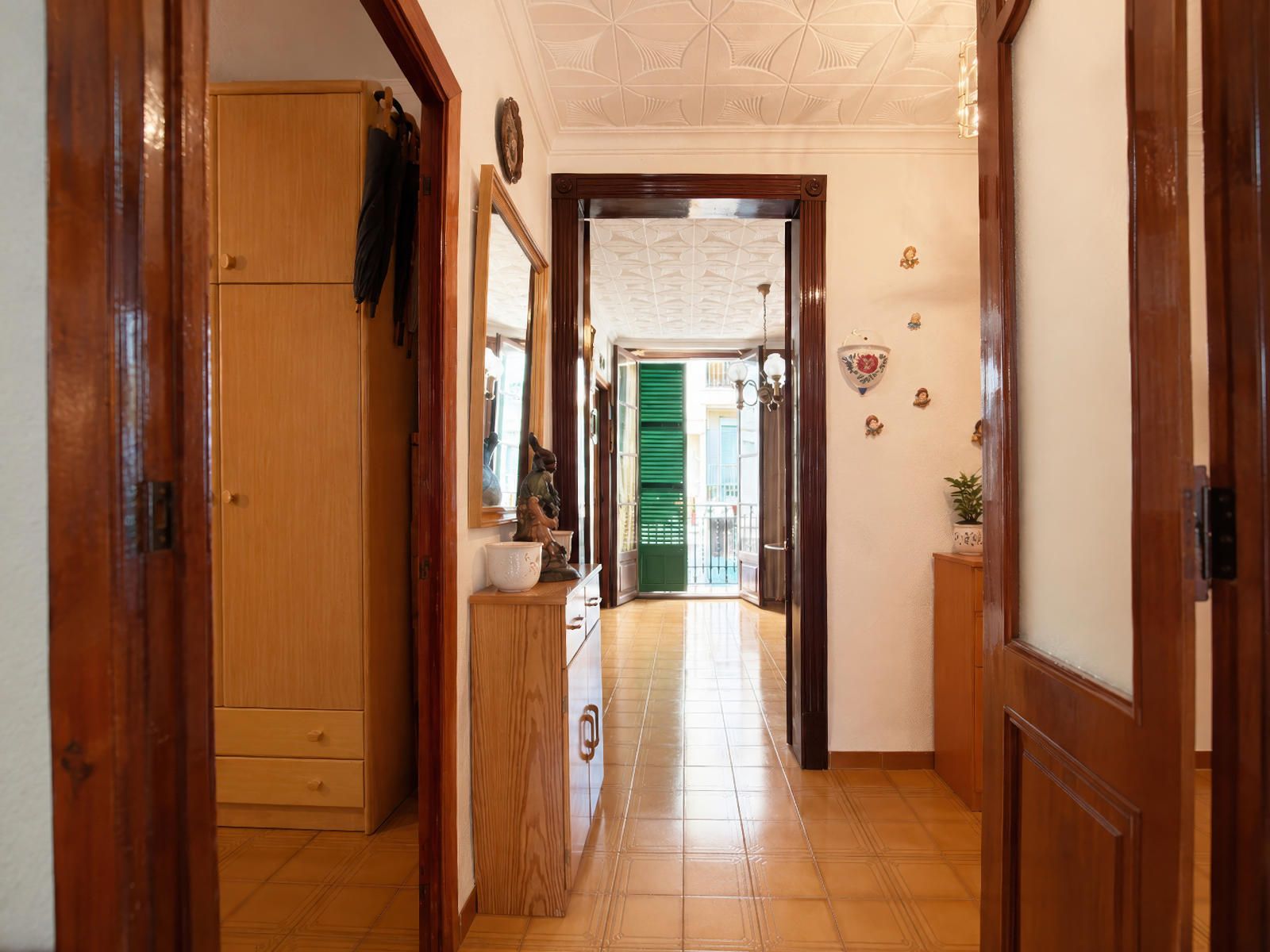 Primer piso a reformar en pequeña comunidad en Santa Catalina.