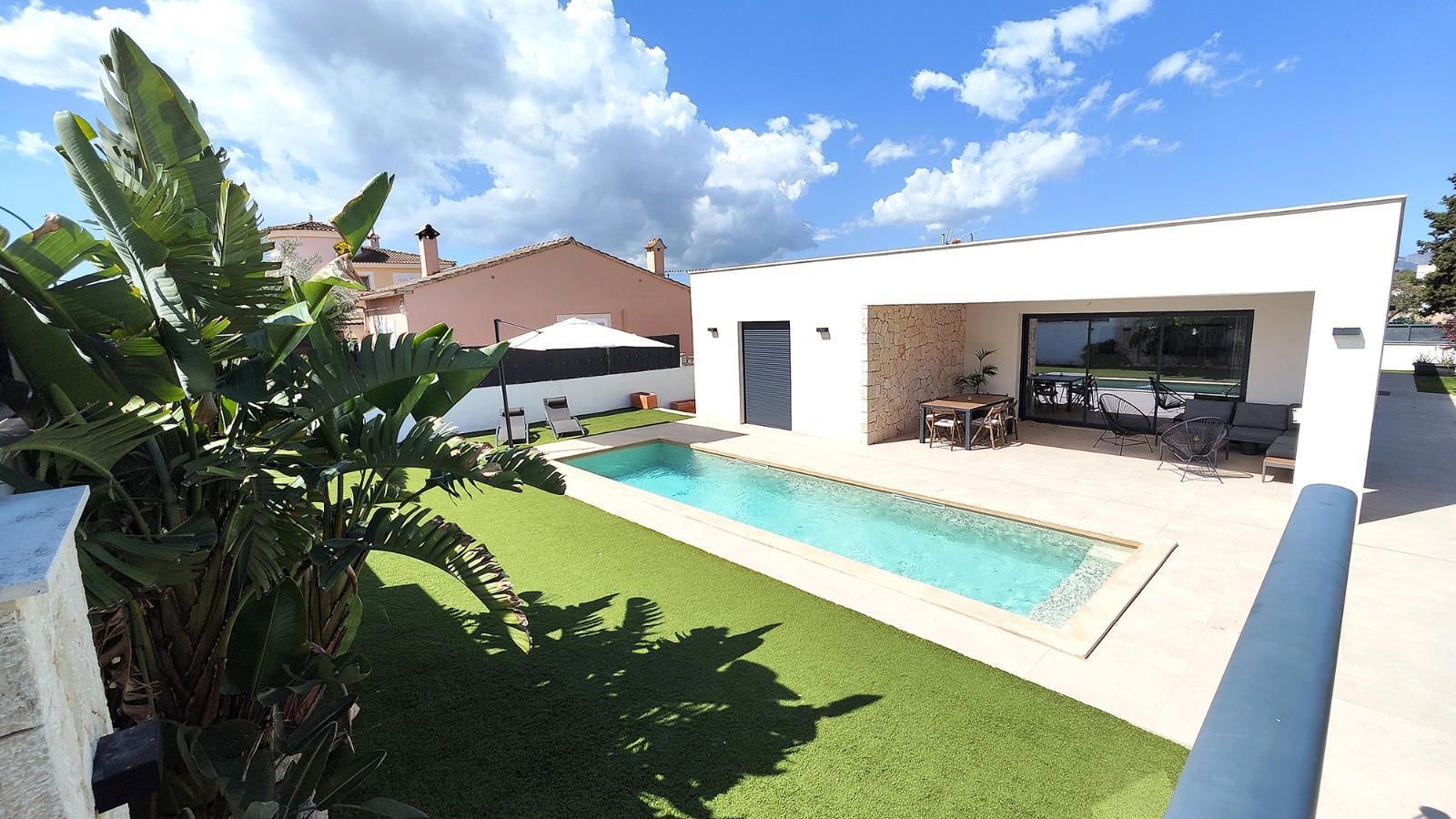 Exclusive Detached Home with Pool in Ses Vinyes de Son Verí
