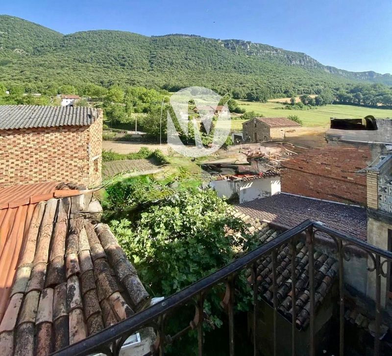 Casa en venta Genevilla, Navarra. Ref: 1104. Inmobiliaria Navarro Villoslada