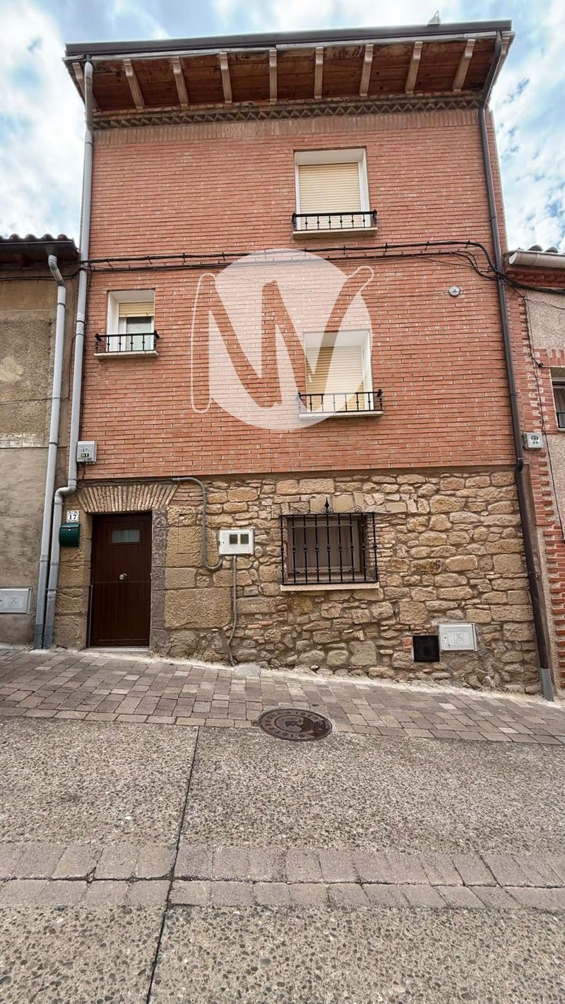 Casa en venta Viana, Navarra. Ref: 1125. Inmobiliaria Navarro Villoslada