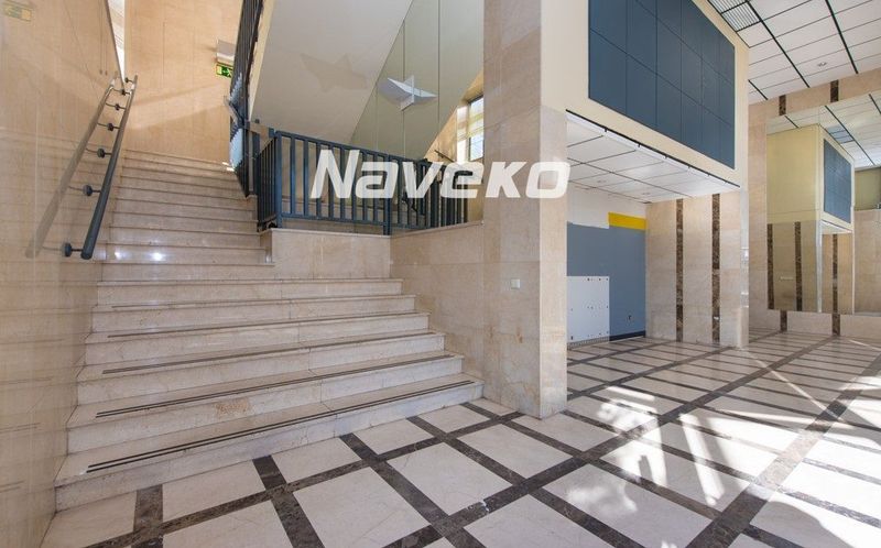 Nave Industrial en venta Tres Cantos, Madrid. Ref: 1058. Naveko