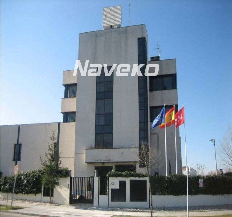 Nave Industrial en venta Tres Cantos, Madrid. Ref: 1297. Naveko